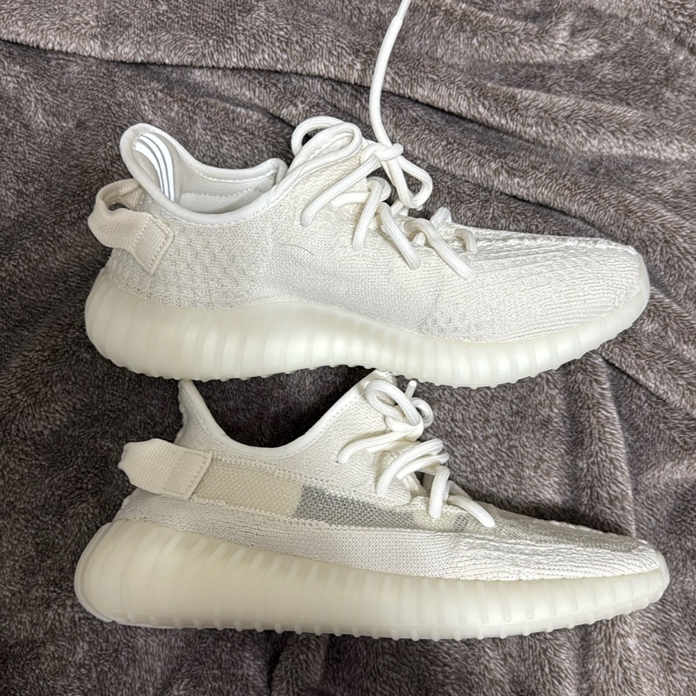 Yeezy boost 350 V2